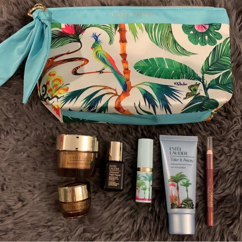 Estee Lauder deluxe sample set